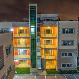 Nkrabea Royal Apartment，位于Trofwi的酒店
