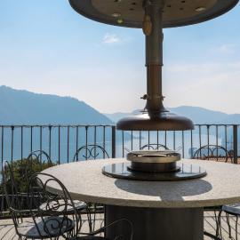 Villa Kirivangio with Pool & SPA，位于切尔诺比奥的酒店
