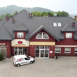 Hotel Słoneczne Tarasy，位于Grybów的酒店