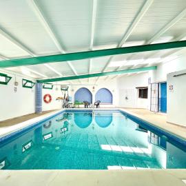 Cave Houses Ed, Yara and Nadieh with PRM facilities，位于Margen de Abajo的酒店