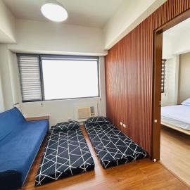 Ace Suites Residence next to the Water Spa - Budget Family Room,位于马尼拉的酒店