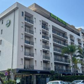 B&B HOTEL Bari Rondò，位于巴里的酒店