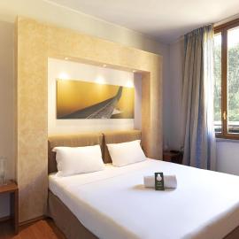 B&B HOTEL Malpensa Lago Maggiore,位于韦尔贾泰的酒店