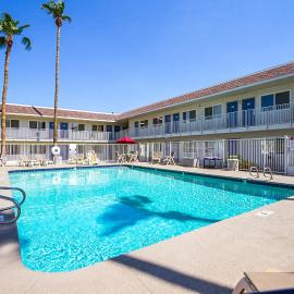 Motel 6 Mesa North，位于梅萨的酒店
