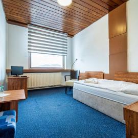 Hotel Slovakia,位于日利纳的酒店