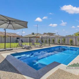 Central Echuca Escape, Heated Pool, 3 BDR，位于伊丘卡的酒店