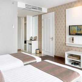 Savero Hotel Depok，位于德波的酒店