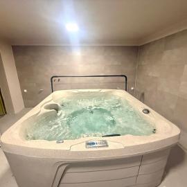 Chill & Pool Retreat Almádi，位于巴拉顿诺尔马迪的酒店