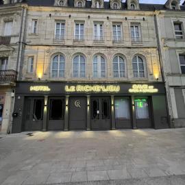 Hôtel Le Riche'Lieu，位于吕松的酒店