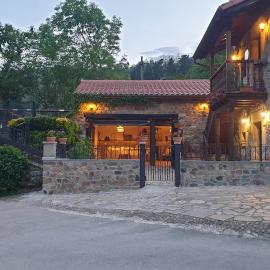 Casa Caborzal，位于Renedo的酒店