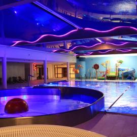Hotel Continental，位于库瑞尼卡慕斯卡的酒店