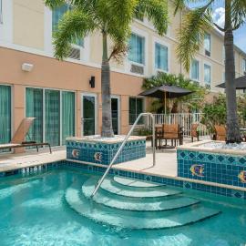 Sleep Inn & Suites Port Charlotte-Punta Gorda,位于夏洛特港的酒店