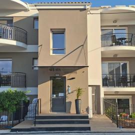 Akrata Green Elite Apartments，位于阿克拉塔的酒店