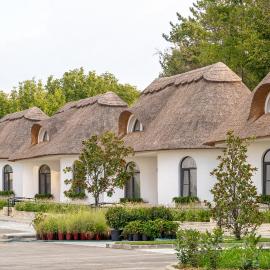 Ayana Coral Bay Resort，位于斯拉蒂纳的酒店