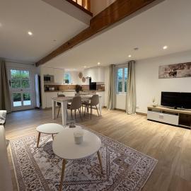 Au Bois Clair, Nature au coeur de la Sologne, Zoo de Beauval, Châteaux de la Loire, WIFI, 1 chambre, 2 lits, 1 SDB，位于Pierrefitte-sur-Sauldre的酒店