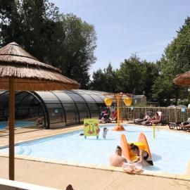 Camping Le Val de Trie，位于Béhen的酒店