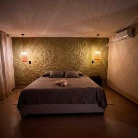 Hojarasca Lodge，位于阿西斯港的酒店