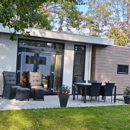 Casa Bosrust - Luxe, rust, natuur en privacy，位于Haarle的酒店