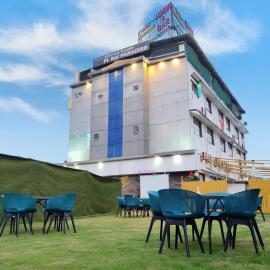 Sai Paradise lodging and Boarding，位于Dombivli的酒店