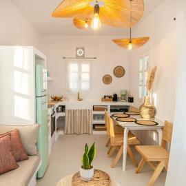 Arnadian Living Experience，位于Arnados的酒店