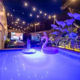 Amihan Vigan with Plunge Pool and Outdoor Cinema 5 Mins Calle Crisologo，位于美岸的酒店