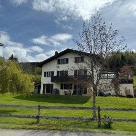 Résidence La Rose de l Ours, 2 Zimmer Idyll am See，位于LʼAbbaye的酒店