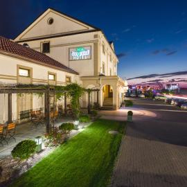 Hotel Sonnenhof，位于苏恰瓦的酒店