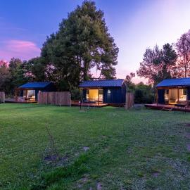 Moss & Moon Cabins，位于斯托姆勒菲的酒店