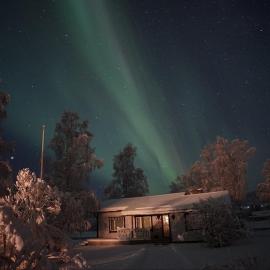 Villa Nivanranta - on the banks of the Tornionjoki river，位于Turtola的酒店