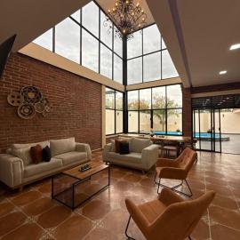 Casa Catrina Panoramic Views of Lake Chapala，位于Chantepec的酒店