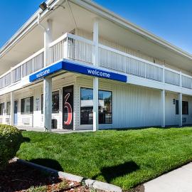 Motel 6-Sparks, NV - Airport - Sparks，位于里诺的酒店