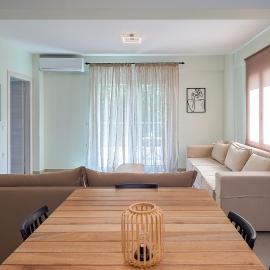 Zoe's Luxury Apartment，位于克桑西的酒店