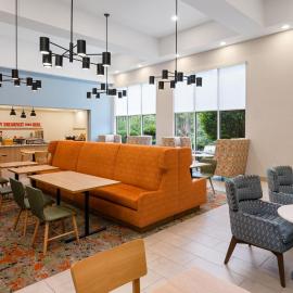 Hampton Inn & Suites Southern Pines-Pinehurst,位于Aberdeen的酒店
