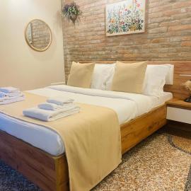 Le 4 Camere，位于Roverchiara的酒店