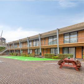 Hotel Beneden Leeuwen，位于Beneden-Leeuwen的酒店
