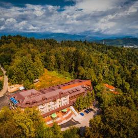 Hotel Ciobanasu，位于肯普隆格的酒店