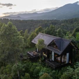 Wanagiri Cabin Cepaka，位于Gitgit的酒店