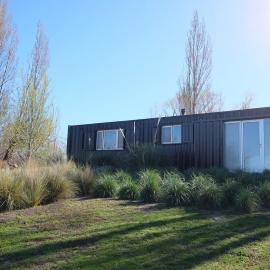 Container on the banks of Chubut River，位于罗森的酒店