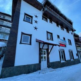 Sportul Alpin，位于Lupeni的酒店