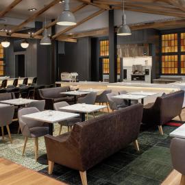 Canopy By Hilton Ithaca Downtown，位于伊萨卡的酒店