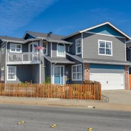 Gorgeous Half Moon Bay Home，位于El Granada的酒店