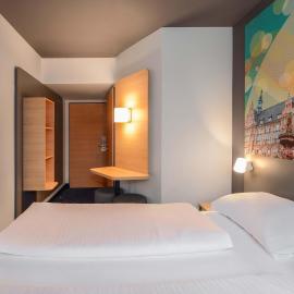 B&B HOTEL Wuppertal-Oberbarmen，位于伍珀塔尔的酒店