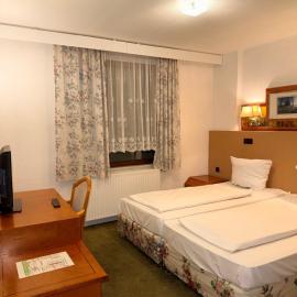 Yeti City Hotel Saarbrücken，位于萨尔布吕肯的酒店