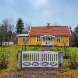 3 Bedroom Beautiful Home In Broaryd，位于Broaryd的酒店