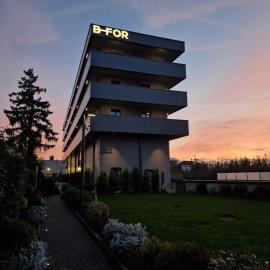 Bfor Hotel，位于诺拉的酒店