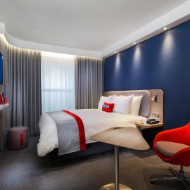 Holiday Inn Express - Saarbrücken by IHG，位于萨尔布吕肯的酒店