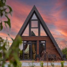 A-frame Dor De Aer，位于Herneacova的酒店