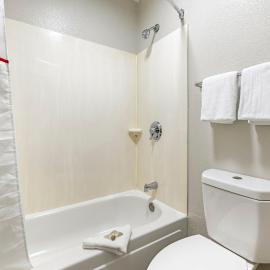 Red Roof Inn Washington DC - Laurel，位于罗瑞尔的酒店