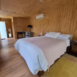 Tiny House，位于洛斯安赫莱斯的酒店