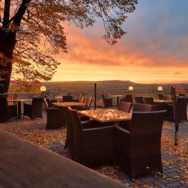 Hotel-Restaurant Weinberg，位于Artern的酒店